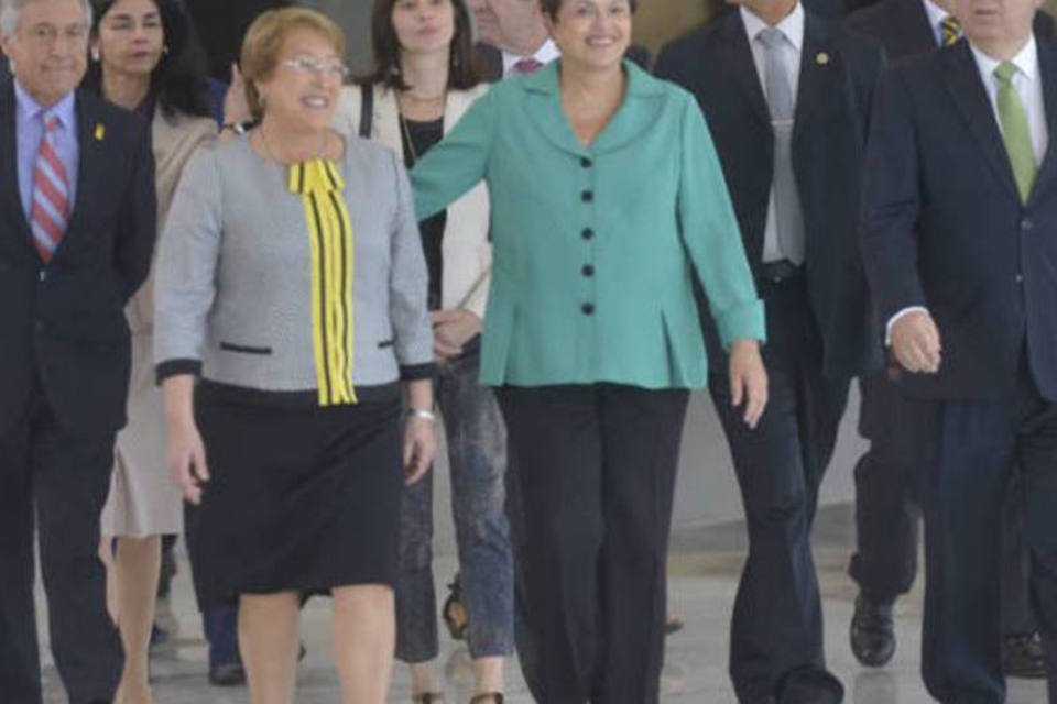 Dilma almoça com líderes estrangeiros antes da Copa