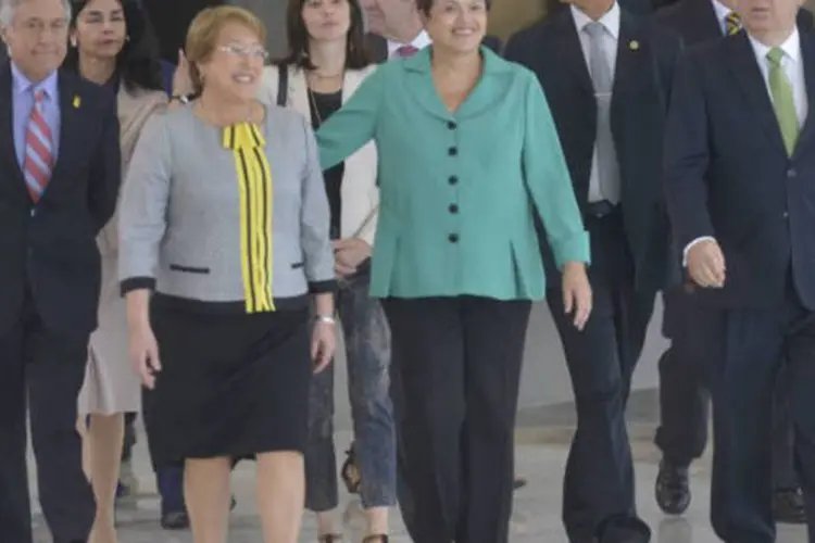 A presidente Dilma Rousseff recebe a presidente do Chile, Michelle Bachelet (Agência Brasil)