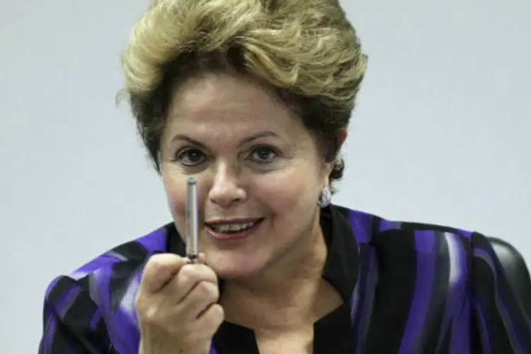 
	Dilma Rousseff: presidente falou da sua convic&ccedil;&atilde;o de que metr&ocirc; e o Ve&iacute;culo Leve sobre Trilhos (VLT) s&atilde;o os grandes transportes de massa do futuro
 (REUTERS/Ueslei Marcelino)