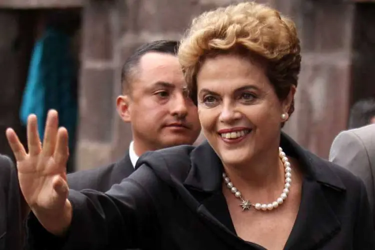 
	A presidente Dilma Rousseff: &quot;A Olimp&iacute;ada &eacute; em agosto, e nesse momento haver&aacute; uma queda vertiginosa (dos casos de contamina&ccedil;&atilde;o) por conta da temperatura no Pa&iacute;s&quot;, afirmou
 (REUTERS/Kevin Granja)