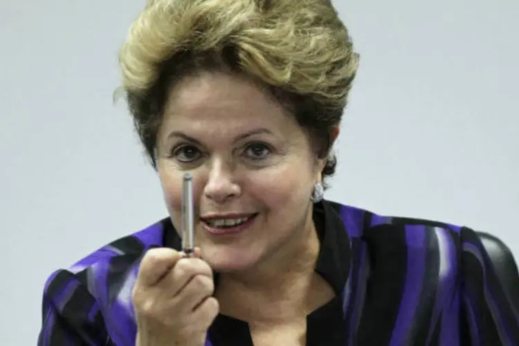 
	Dilma Rousseff: &quot;eles t&ecirc;m... a cara de pau de dizer que o ciclo do PT acabou, que o nosso modelo se esgotou, que n&oacute;s demos o que t&iacute;nhamos de dar&quot;, afirmou se referindo ao PSB
 (REUTERS/Ueslei Marcelino)