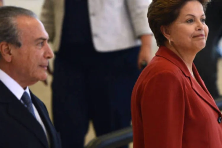 
	Dilma e Temer: eles trataram dos principais atritos entre as duas legendas na montagem dos palanques estaduais, na reforma ministerial e sobre as dificuldades na rela&ccedil;&atilde;o do governo com os partidos aliados
 (Fabio Rodrigues Pozzebom/ABr)
