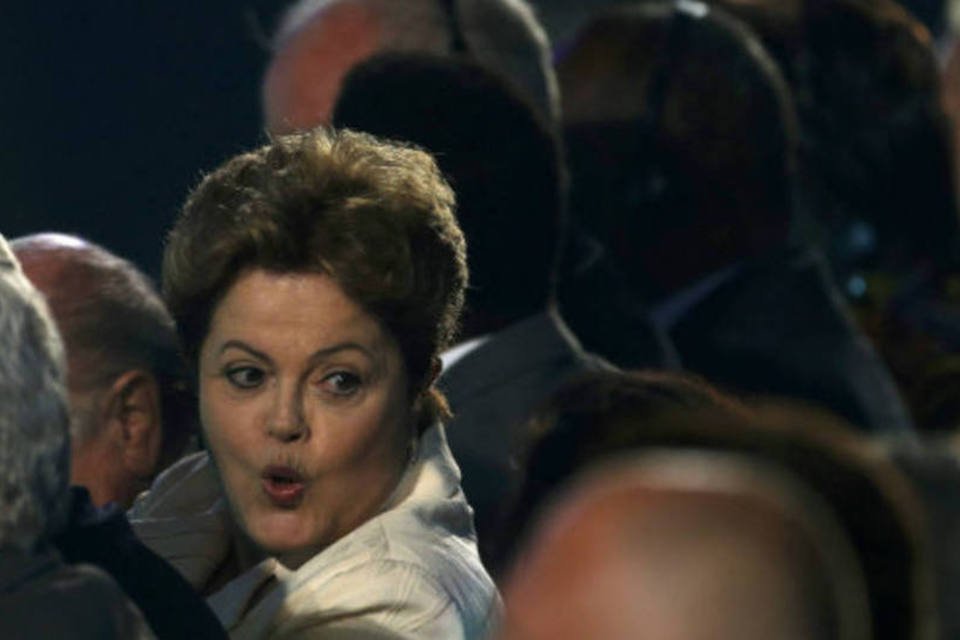 Licenciamentos são entrave à conclusão da BR-319, diz Dilma