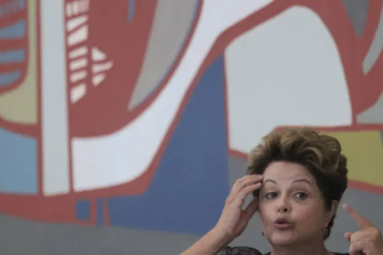 
	Dilma Rousseff: Eduardo Campos aumentou as cr&iacute;ticas &agrave; pol&iacute;tica econ&ocirc;mica da presidente, num aceno ao empresariado, que est&aacute; insatisfeito com as taxas de crescimento do PIB
 (REUTERS/Ueslei Marcelino)