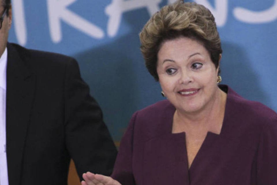 Dilma prepara adiamento de projeto do trem-bala