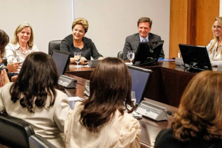 Presidenta Dilma Rousseff durante reunião com cantoras e representantes de igrejas evangélicas (Roberto Stuckert Filho/PR)