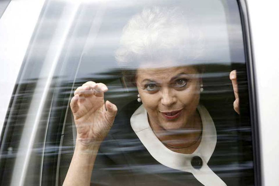 É preciso romper controle de Cunha sobre a Câmara, diz Dilma
