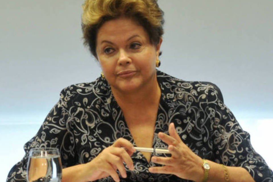 Dilma chega à Granja do Torto para reunião ministerial