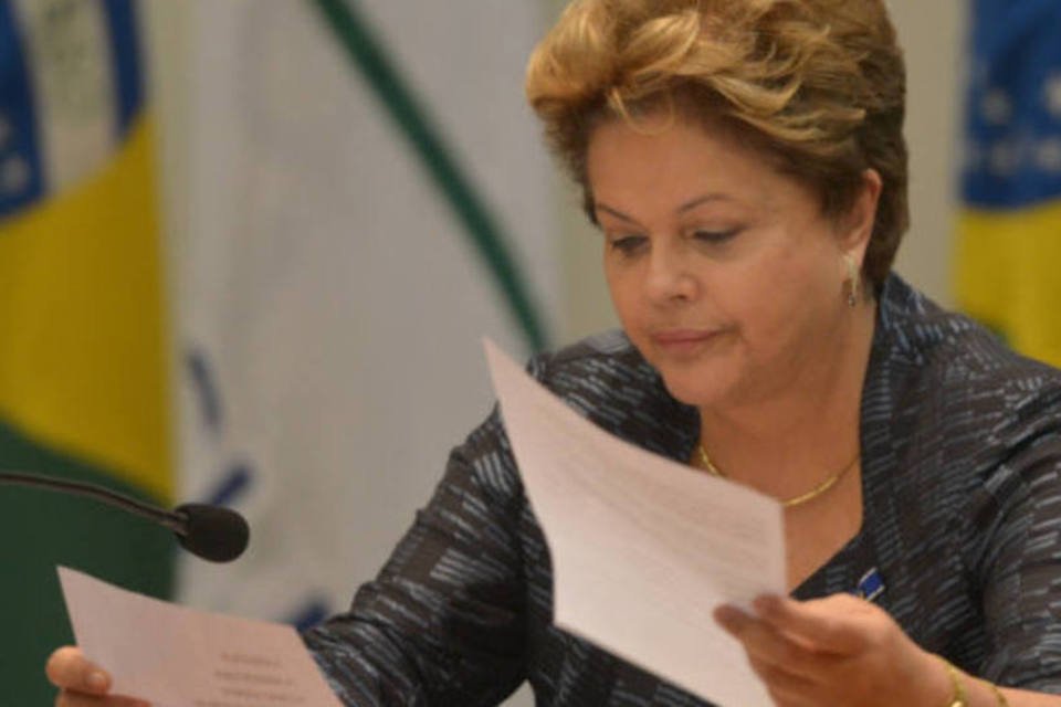 Governo terá de cortar investimentos para cumprir meta