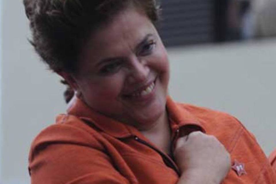 Na TV, campanha de Dilma faz corrente do bem contra o mal