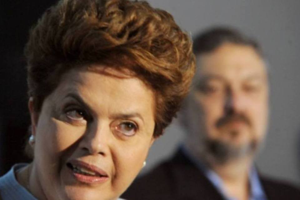 Dilma promete ampliar incentivo à cultura