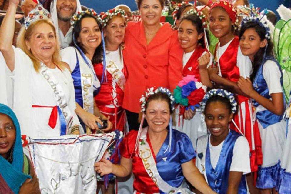 Dilma se compromete a combater violência contra catadores