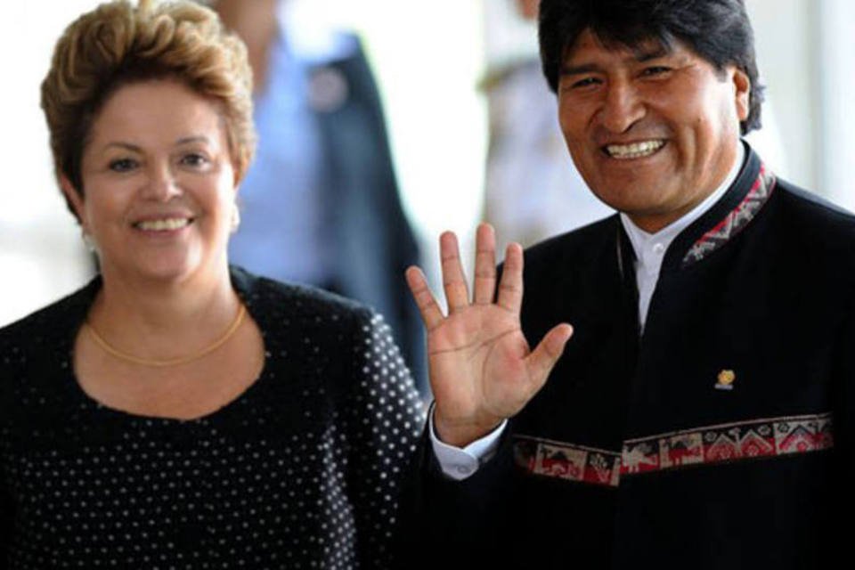 Dilma e Evo Morales conversam sobre crise diplomática
