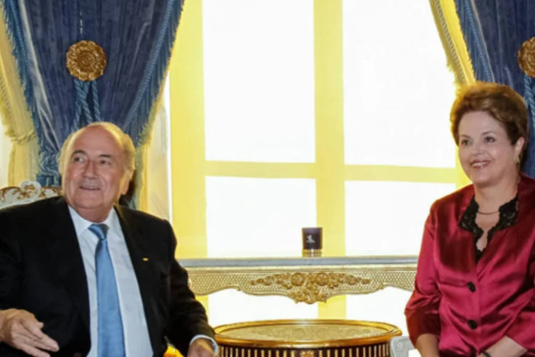 Dilma e Blatter: Blatter disse que transmitiu à líder sua preocupação pela demora no andamento das obras em algumas das doze sedes do Mundial (Roberto Stuckert Filho/Presidência da República)