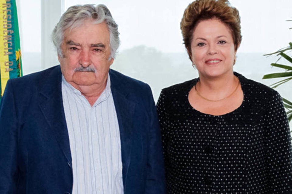 Dilma recebe José Mujica em Brasília