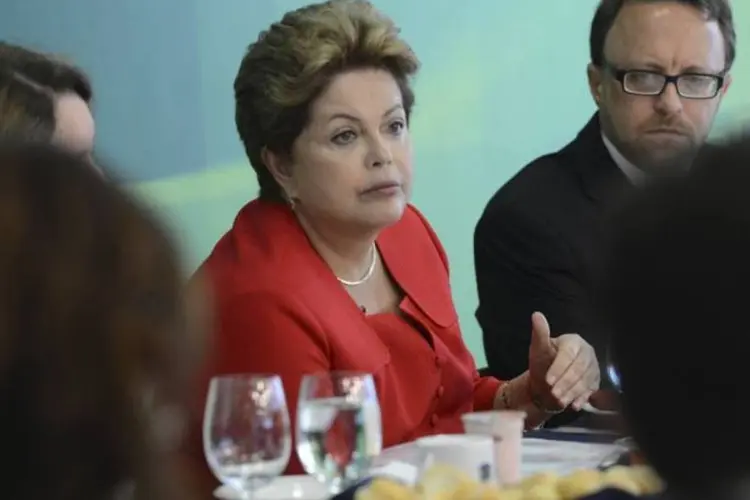 
	Dilma Rousseff: no dia 18, a&nbsp;presidente&nbsp;comemorou a aprova&ccedil;&atilde;o do Or&ccedil;amento pelo Congresso antes do recesso parlamentar
 (Agência Brasil)