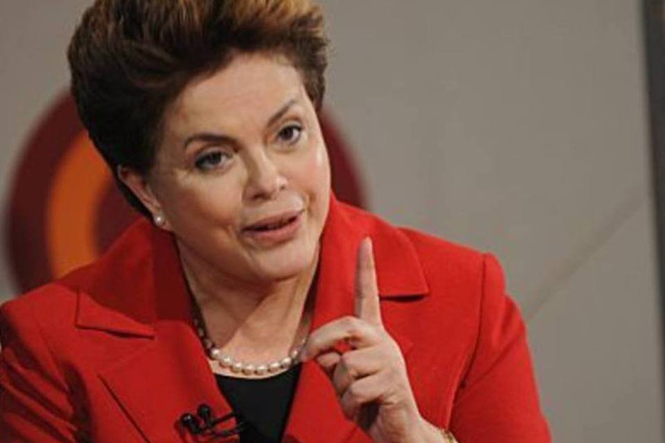 Dilma rejeita relação entre pesquisas e alta de ações