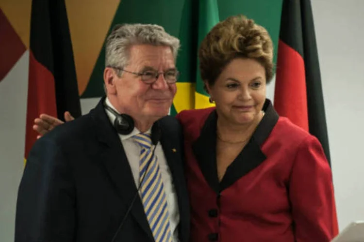 "Nós precisamos continuar a aumentar os fluxos recíprocos de comércio e investimento entre nossos dois países. É importante também intensificar nosso intercâmbio comercial", afirmou a presidente (Marcelo Camargo/ABr)