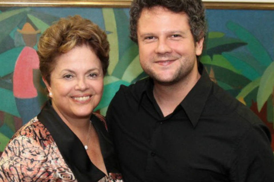 Dilma recebe o ator Selton Mello no Palácio do Planalto