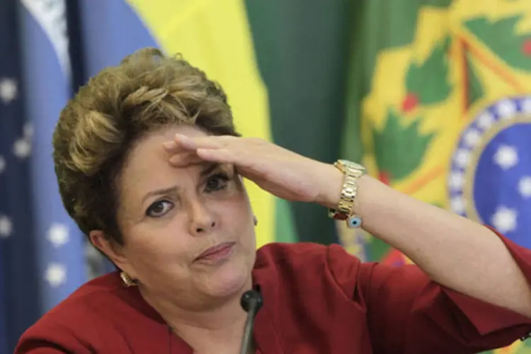 
	Presidente do Brasil, Dilma Rousseff, fala durante caf&eacute;-da-manh&atilde; com jornalistas no Pal&aacute;cio do Planalto
 (Ueslei Marcelino/Reuters)