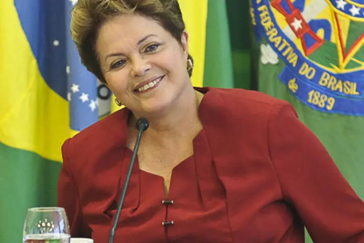 
	A presidente Dilma Rousseff: &ldquo;tenho certeza de que o Brasil vai brilhar dentro e fora do campo&quot;, disse
 (Antonio Cruz/ABr)