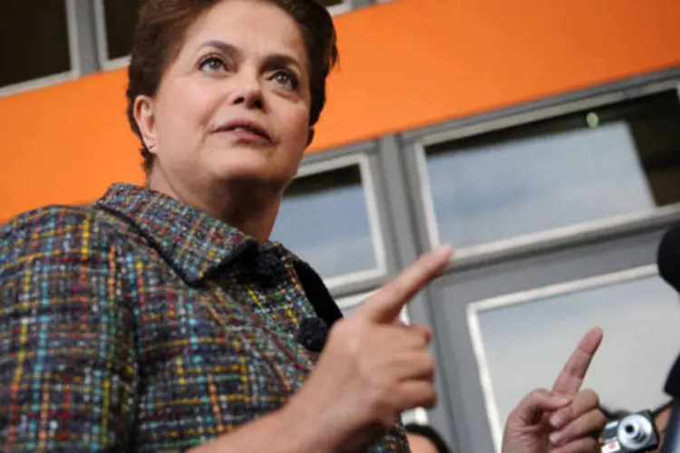 A presidente eleita, Dilma Rousseff: aeroportos podem dar dor de cabeça em 2014 (AGÊNCIA BRASIL)