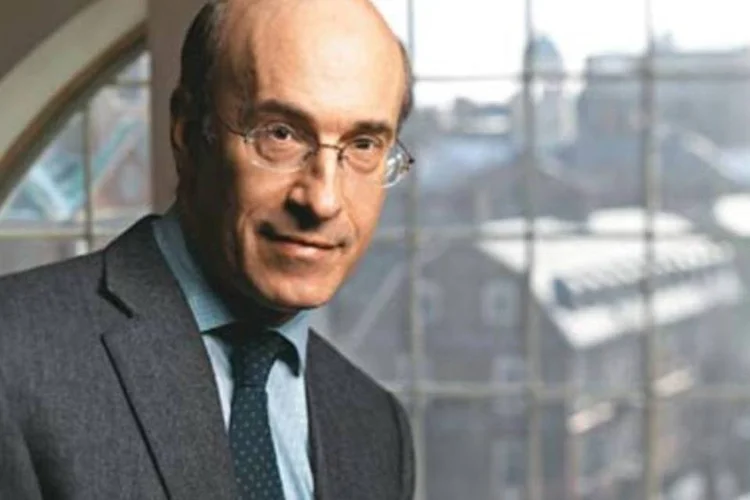 ROGOFF: "Sou otimista com o Brasil e, por isso, aplico em ações de empresas brasileiras" (.)