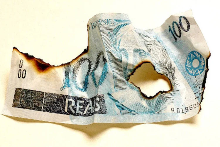 Impostos em excesso corroem o crescimento do PIB no longo prazo, diz Ipea (EXAME.com/Site Exame)