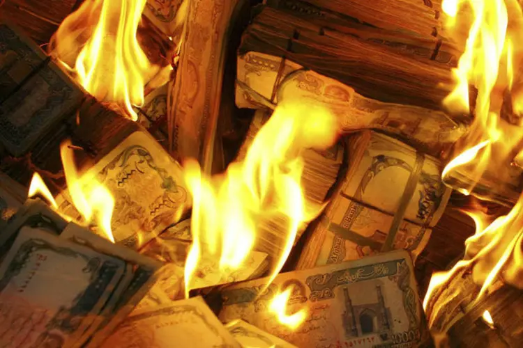 
	Dinheiro queimando: Investimentos e estilo de vida devem ser sustent&aacute;veis
 (Paula Bronstein/Getty Images)