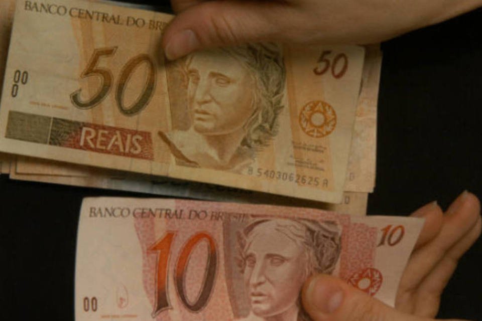 Itaú Unibanco projeta dólar em R$ 2,30 em 2013