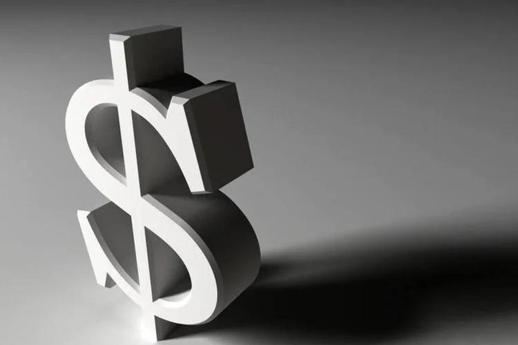 
	Os empr&eacute;stimos com menores taxas s&atilde;o aqueles que possuem mais garantias
 (.)