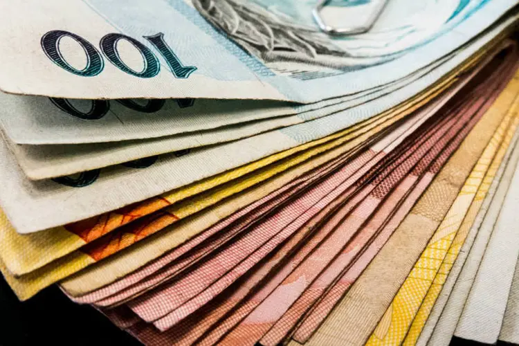 
	Dinheiro: comprometimento da renda dos brasileiros em junho estava em 21,85%
 (Rafael Neddermeyer/ Fotos Públicas)