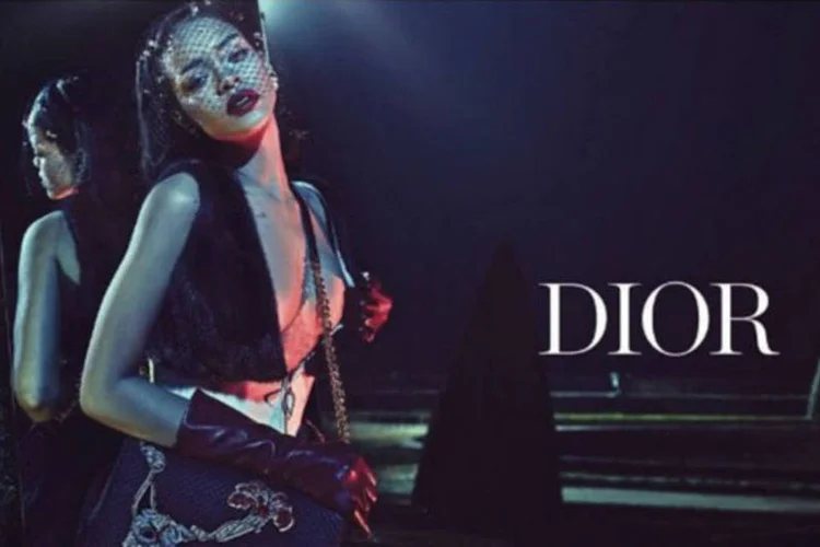 Dior é uma das principais marcas de costura, juntamente com a Louis Vuitton, do número um do luxo mundial, o grupo LVMH (Reprodução)
