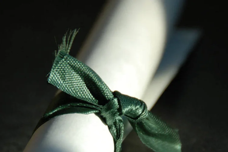 
	Diploma: apenas 23% dos profissionais pararam na gradua&ccedil;&atilde;o, segundo estudo
 (Flickr/Creative Commons/gadgetdude)