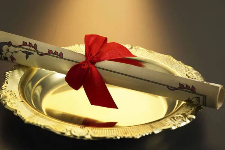 diploma  (Thinkstock)