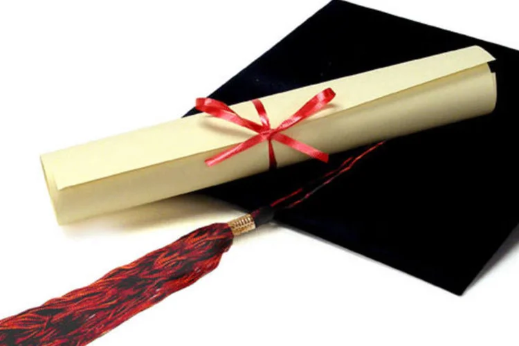 Diploma (Stock)