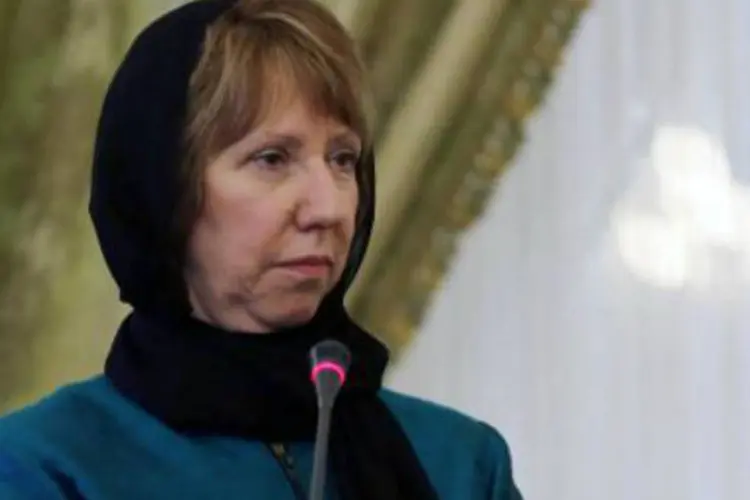 A chefe da diplomacia europeia, Catherine Ashton: "seguimos preocupados com a ausência de sinais de redução da tensão", disse porta-voz da chefe da diplomacia europeia (Atta Kenare/AFP)