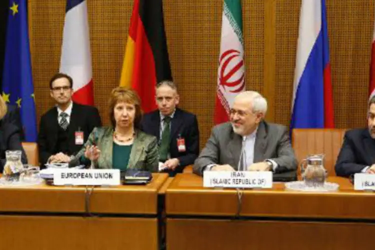 Representantes diplomáticos do Irã e do grupo 5+1: negociações são para selar um acordo final e abrangente sobre a questão nuclear iraniana (Dieter Nagl/AFP)
