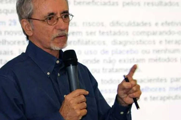 Dirceu Greco comenta as vantagens da nova apresentação do ritonavir (Elza Fiúza/AGÊNCIA BRASIL)