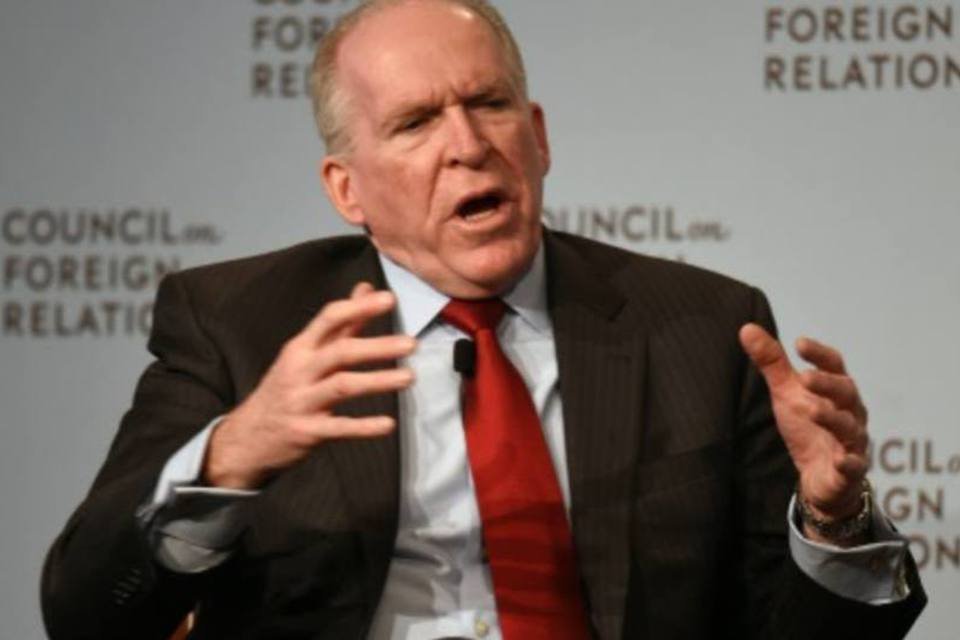 Chefe da CIA se diz escandalizado com vazamento de emails