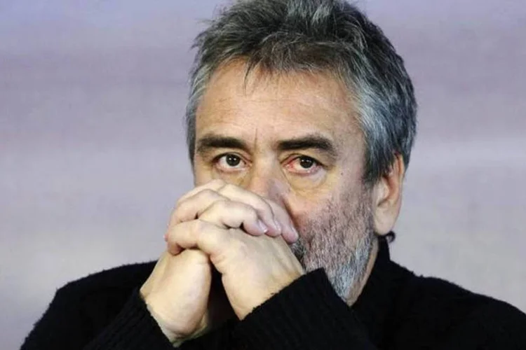 Diretor francês Luc Besson participa de entrevista coletiva sobre o filme "Lucy" em Taipé (Pichi Chuang/Reuters)