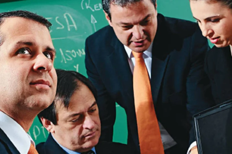 Adriana, diretora de RH e outros diretores recém-chegados à Anhanguera: 15 salários extras por anos para atraos executivos do mercado (Alexandre Battibugli/EXAME.com)