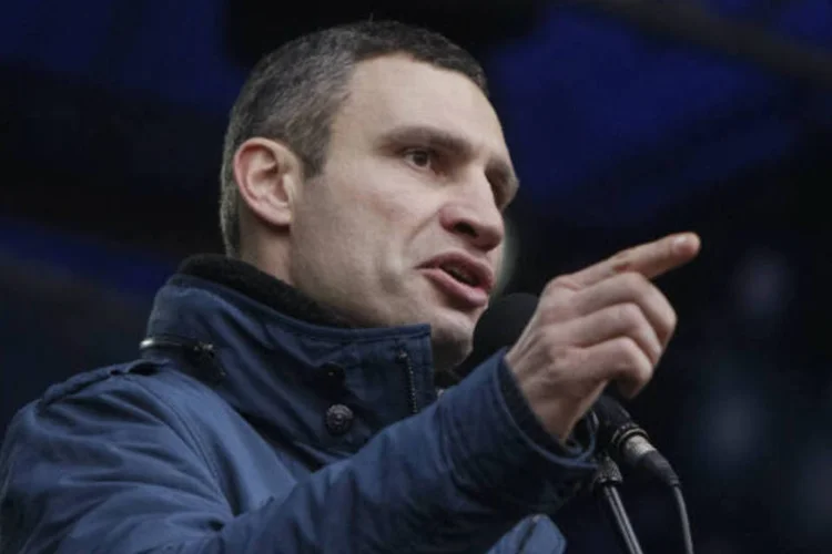 
	O dirigente opositor Vitali Klitschko:&nbsp;Klischko lembrou ainda v&aacute;rias resolu&ccedil;&otilde;es que apoiam a independ&ecirc;ncia ucraniana
 (Gleb Garanich/Reuters)