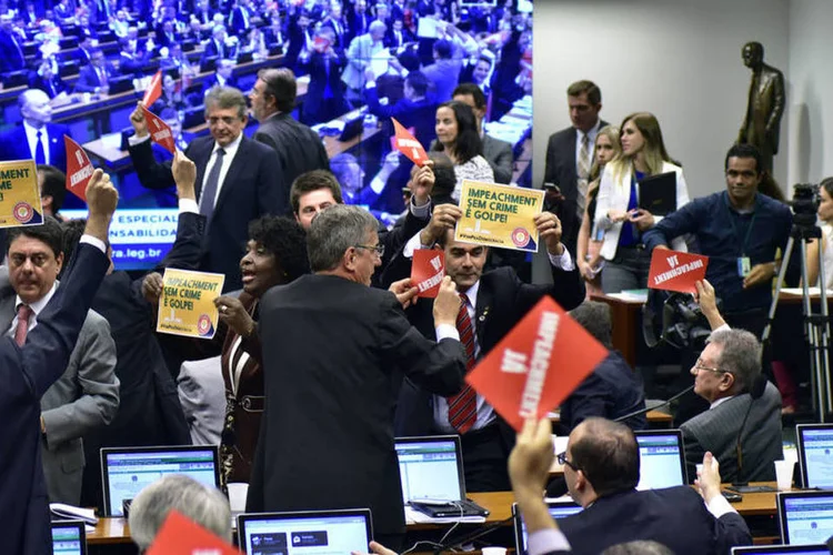 
	Comiss&atilde;o do impeachment: prazo para entrega da defesa termina hoje, e relator deve dar parecer at&eacute; quinta-feira.
 (Zeca Ribeiro / Câmara dos Deputados)