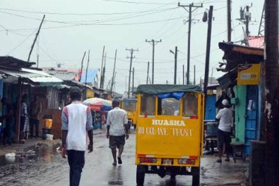 Infectados com ebola que fugiram de centro são encontrados