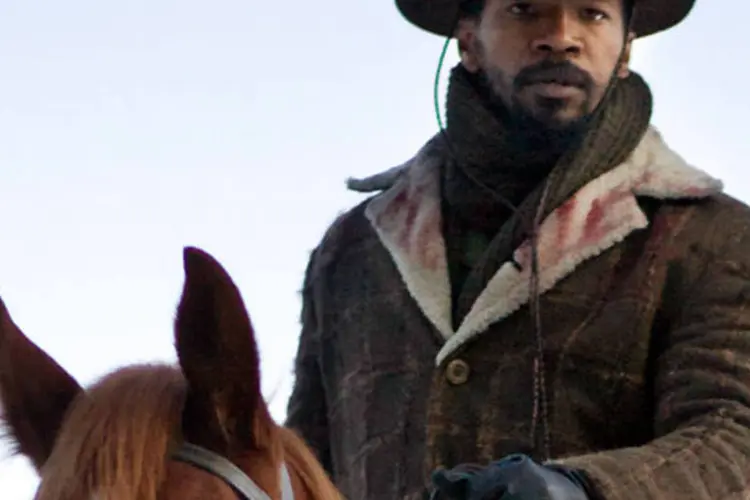 Jamie Foxx, como Django: filme foi um tiro certeiro na concorrência neste Natal nos EUA (Divulgação)