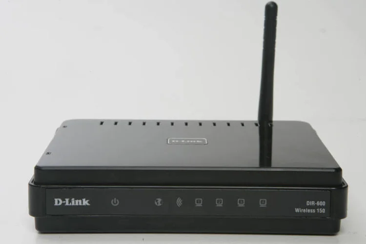 Roteador da D-Link: O crescimento deve-se à estrutura regionalizada de atendimento aos revendedores de todo o País, segundo a empresa (.)