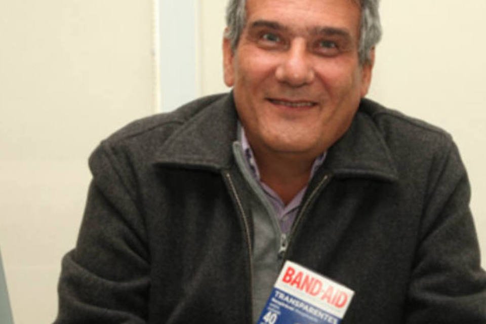 DM9DDB conquista a conta de Band-Aid