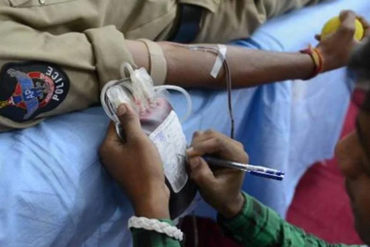 
	Doa&ccedil;&atilde;o de sangue: medida alinha os EUA a outros pa&iacute;ses como o Reino Unido, a Austr&aacute;lia e a Nova Zel&acirc;ndia
 (Noah Seelam/AFP)