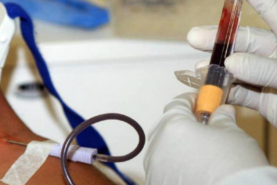 EUA autorizam experimento para zika em doações de sangue